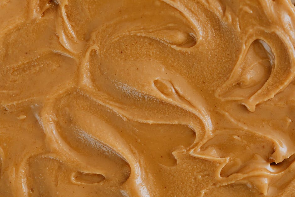 Cashew Butter vs Peanut Butter: Which Is Better for You?